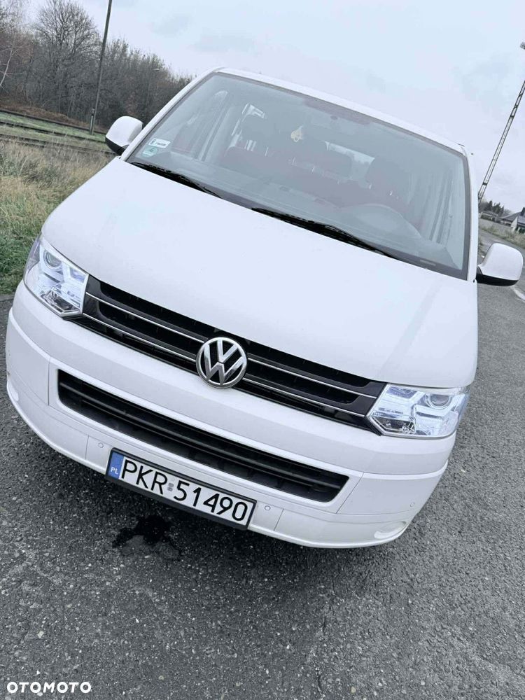 Volkswagen Caravelle - 1
