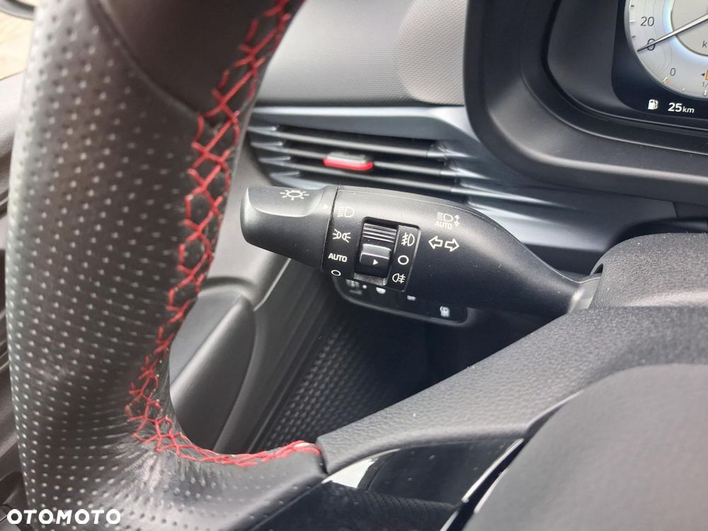 Hyundai i20 - 20