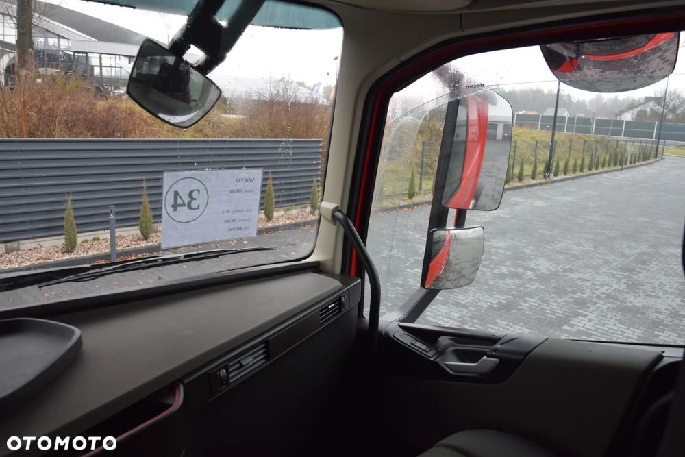 Volvo FH500 / NISKA KABINA / HYDRAULIKA / EURO 6 / ACC / LEDY / ALUFELGI / SERWISOWANY / SPROWADZONY - 28