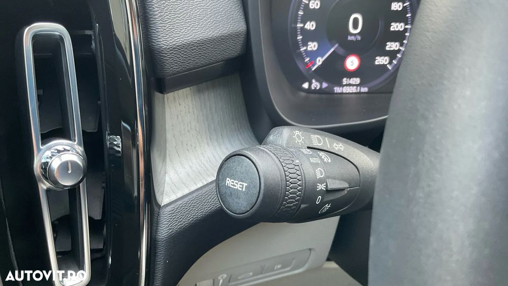 VOLVO XC40 2022 — imagine 17