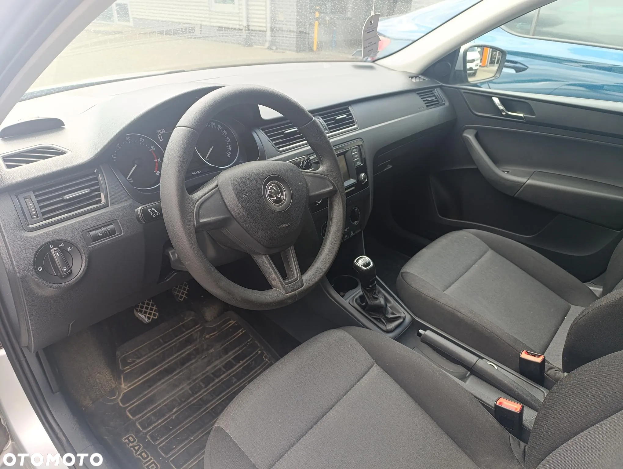 Skoda RAPID 1.2 TSI Ambition - 6