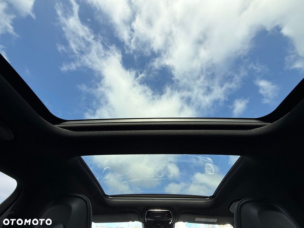 Mercedes-Benz Klasa C 300 mHEV 4-Matic AMG - 23