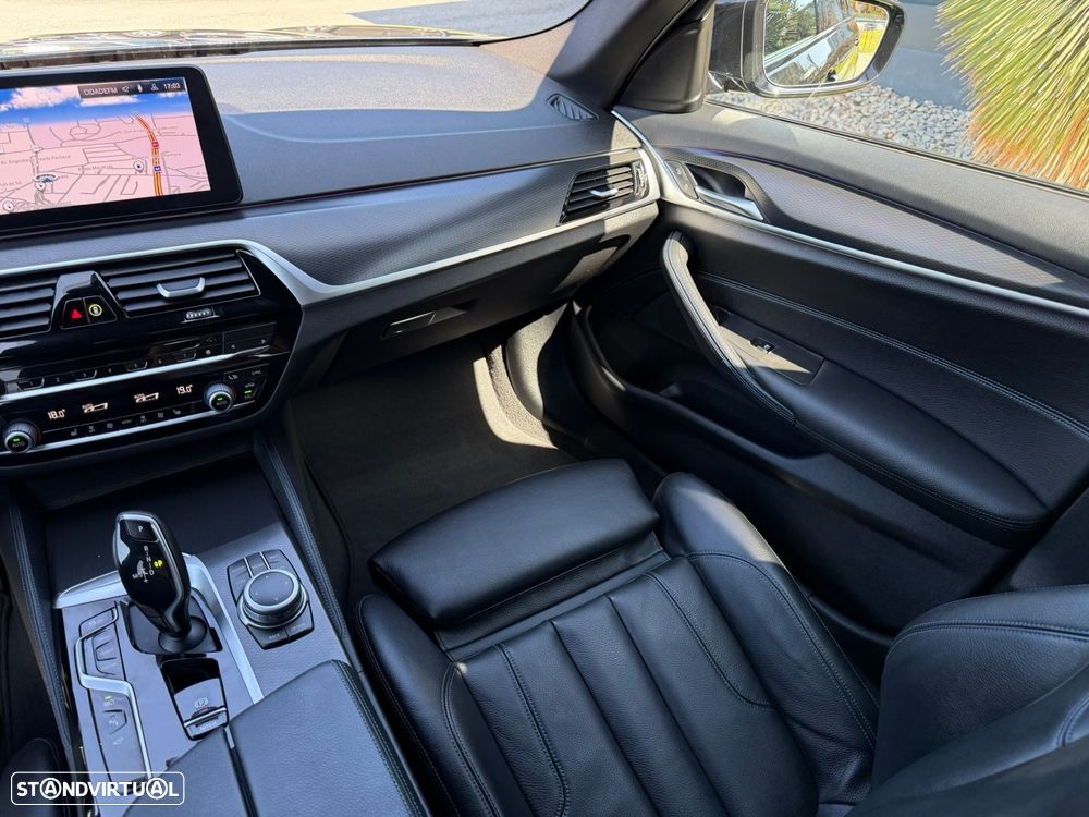 BMW 520 e Pack M — fotografia 27