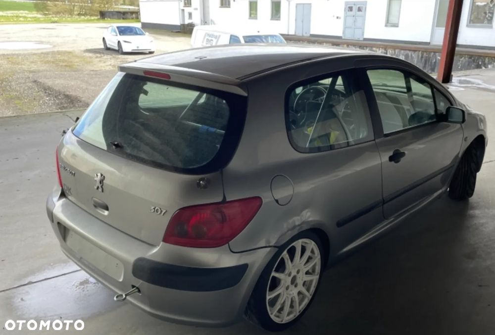 Peugeot 307 - 9