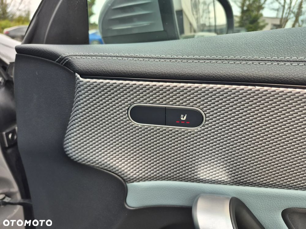 Mercedes-Benz CLA 180 7G-DCT - 34