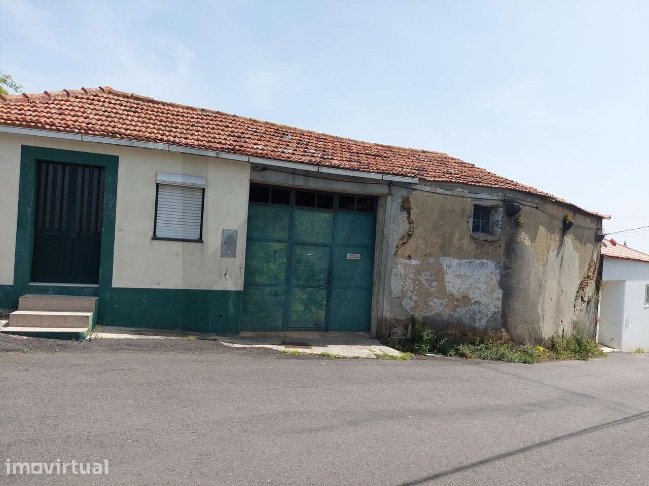 Moradia T2 Térrea e um Terreno de 1211 m2 em Esmoriz – Ovar - Grande imagem: 4/17