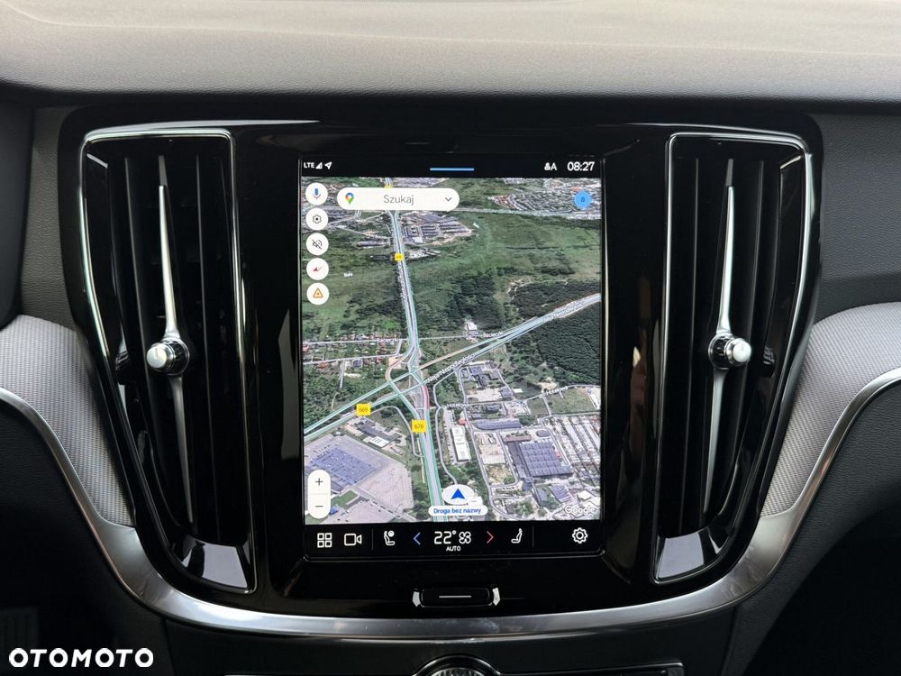 Volvo V60 B4 B Plus Dark - 19