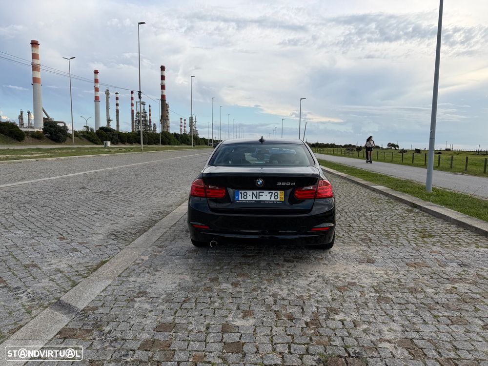 BMW 320 d Auto Exclusive - 9