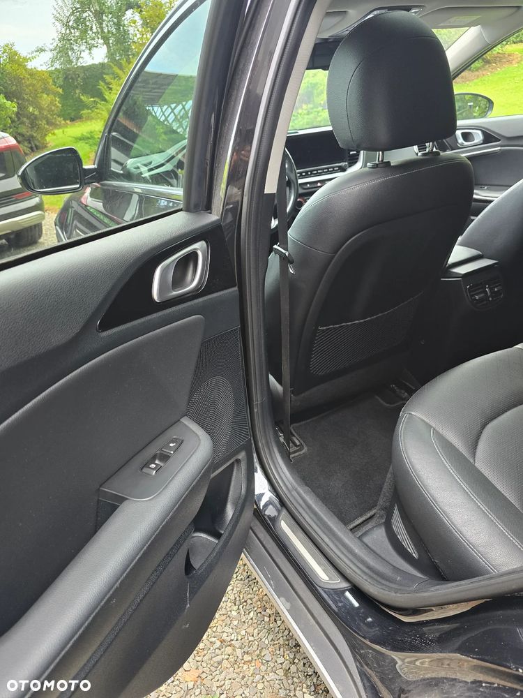 Kia XCeed - 4