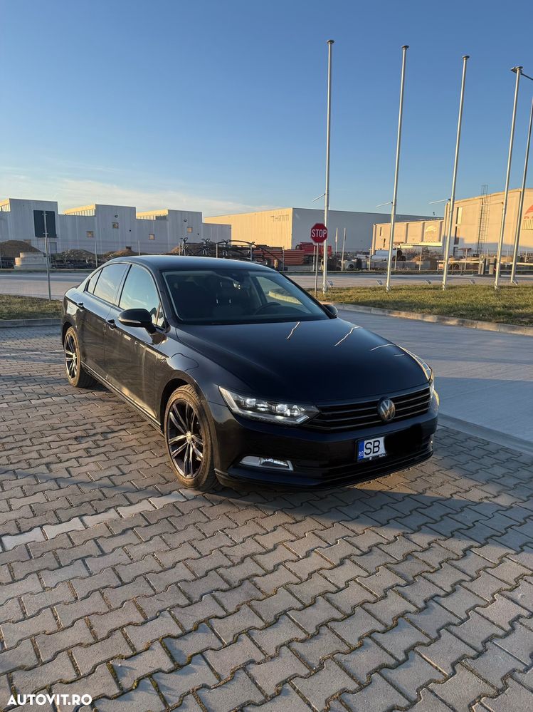 Volkswagen Passat 2.0 TDI SCR DSG Comfortline - 2