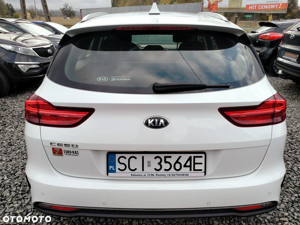 Kia Ceed - 6