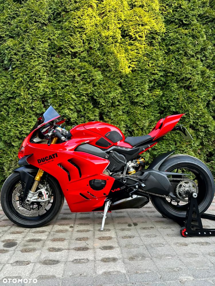 Ducati Panigale V4S - 4