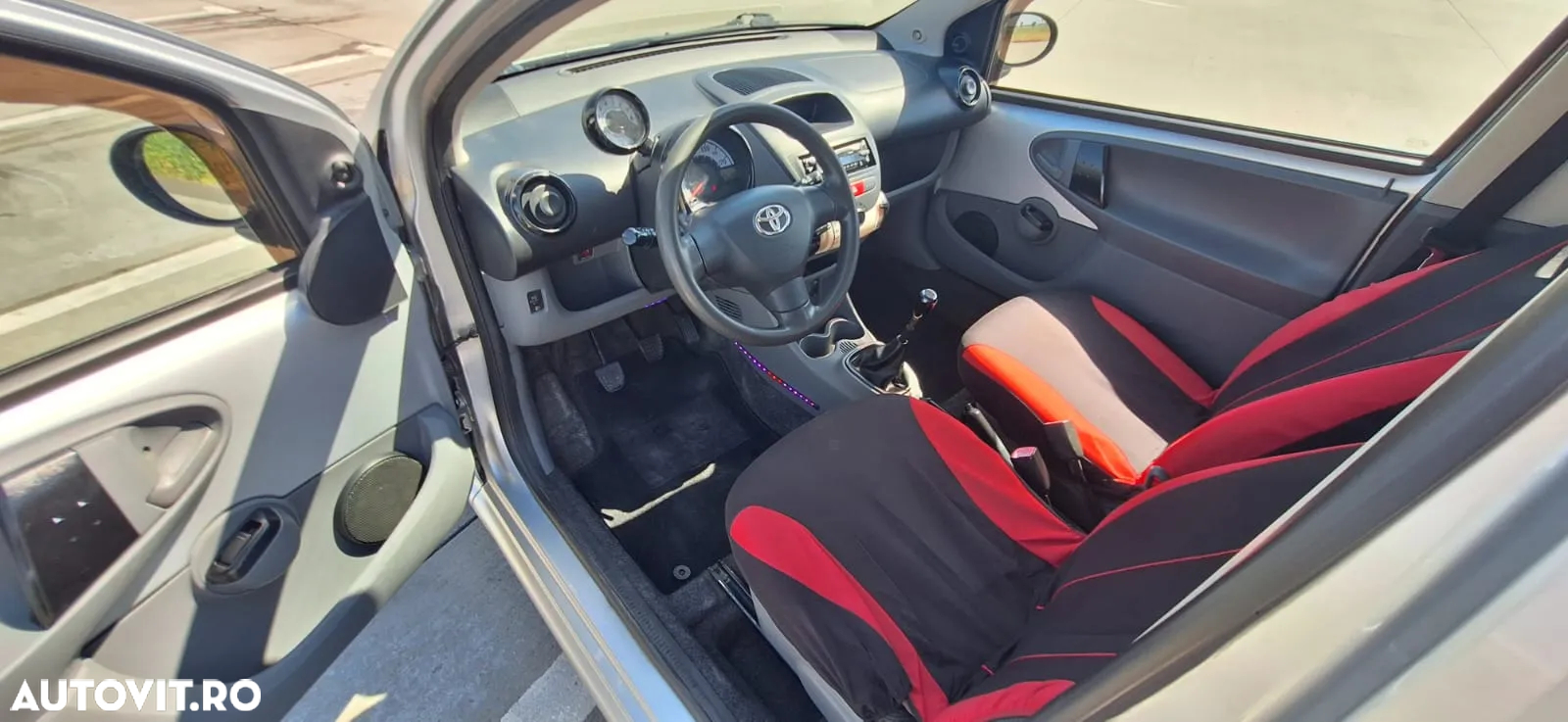 Toyota Aygo + 1.0 VVT-i - 5