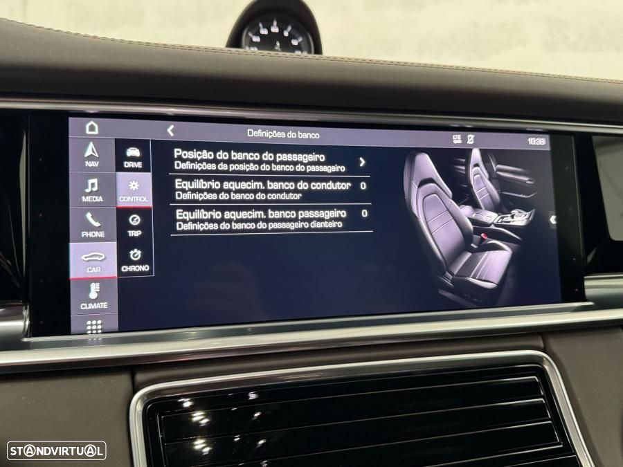 Porsche Panamera 4 E-Hybrid Executive - 31