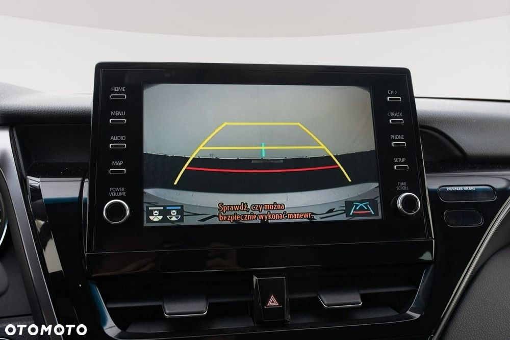 Toyota Camry - 19