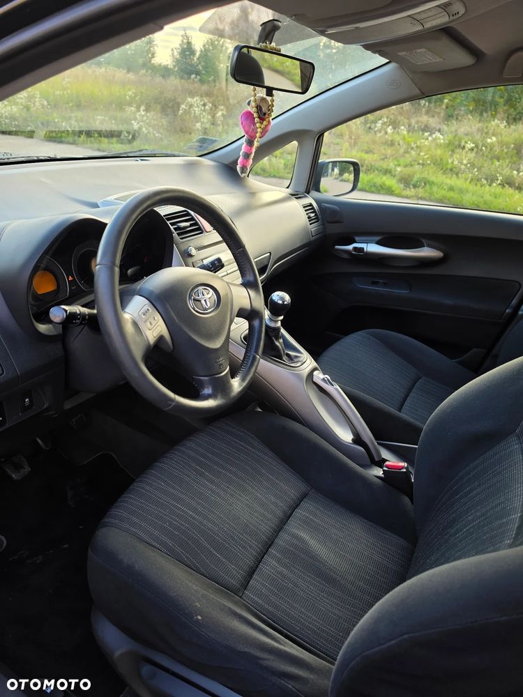 Toyota Auris 2.0 D-4D Sol - 12