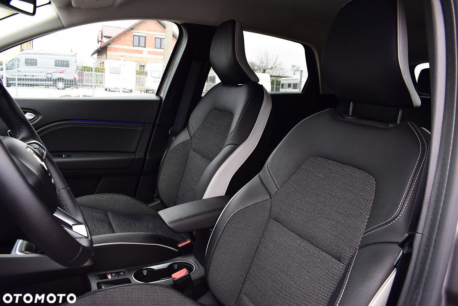 Renault Captur - 12