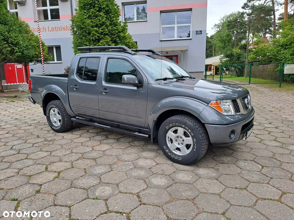 Nissan Frontier - 1