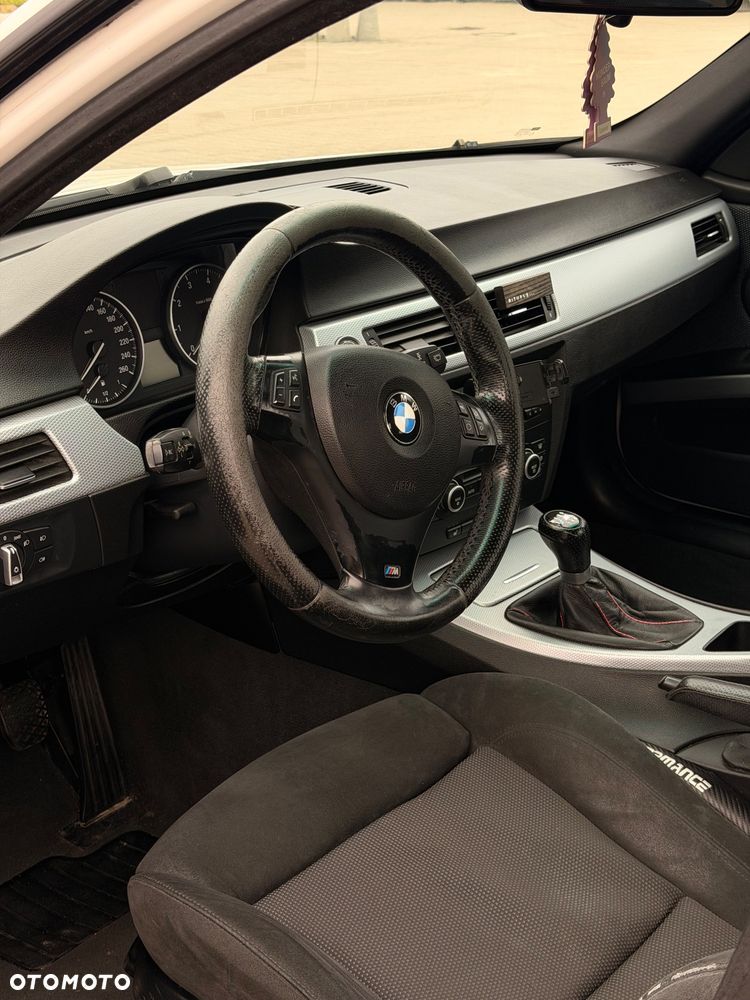 BMW Seria 3 318i - 13