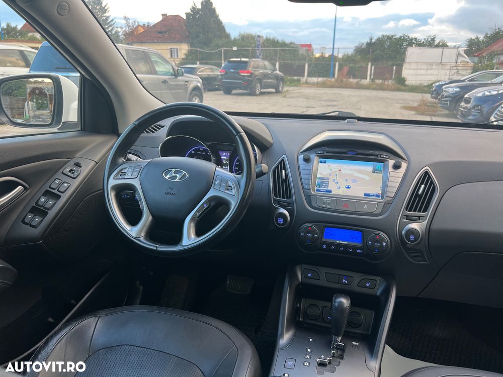 Hyundai ix35 2.0 CRDI 4WD Automatik Fifa World Cup Gold Edition - 6
