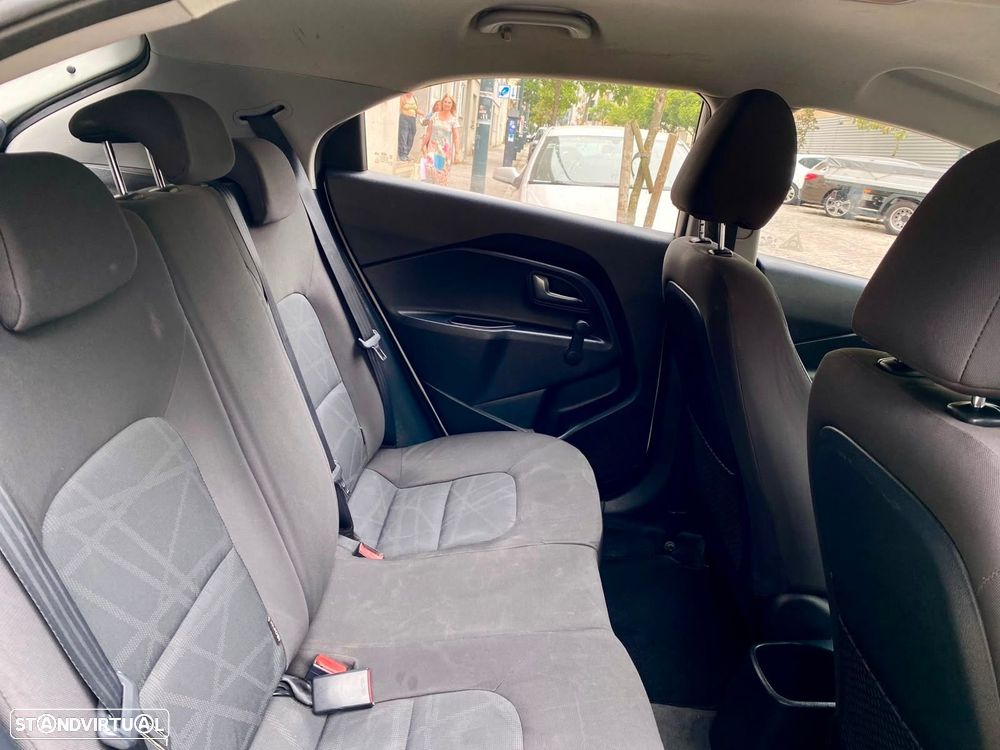 Kia Rio 1.1 CRDi - 20