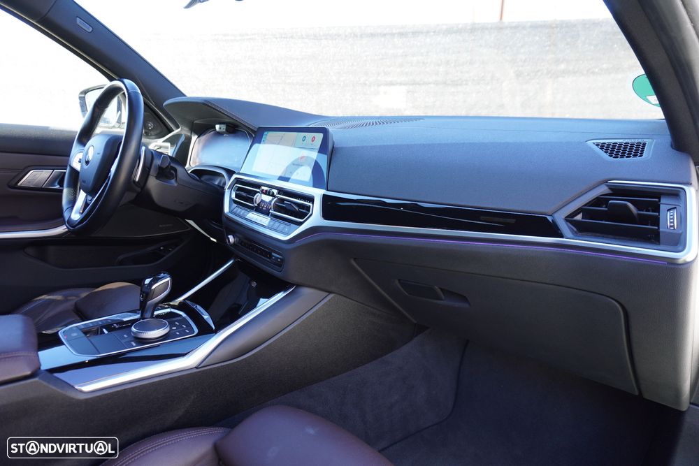 BMW 330 e Aut. Sport Line - 14