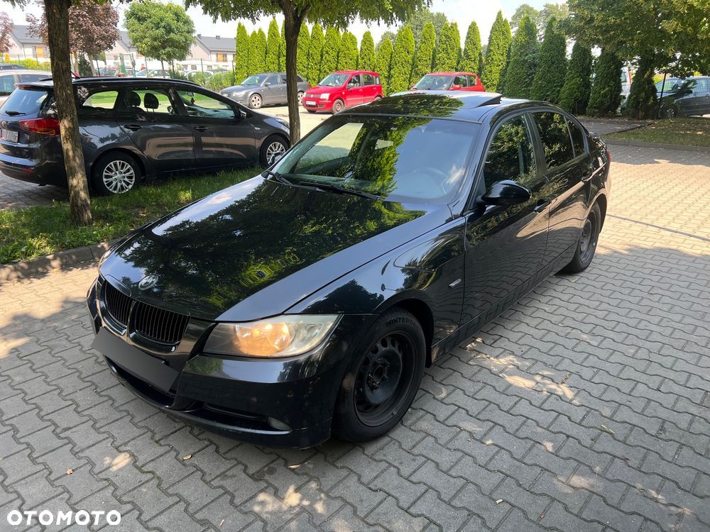 BMW Seria 3 318i - 1