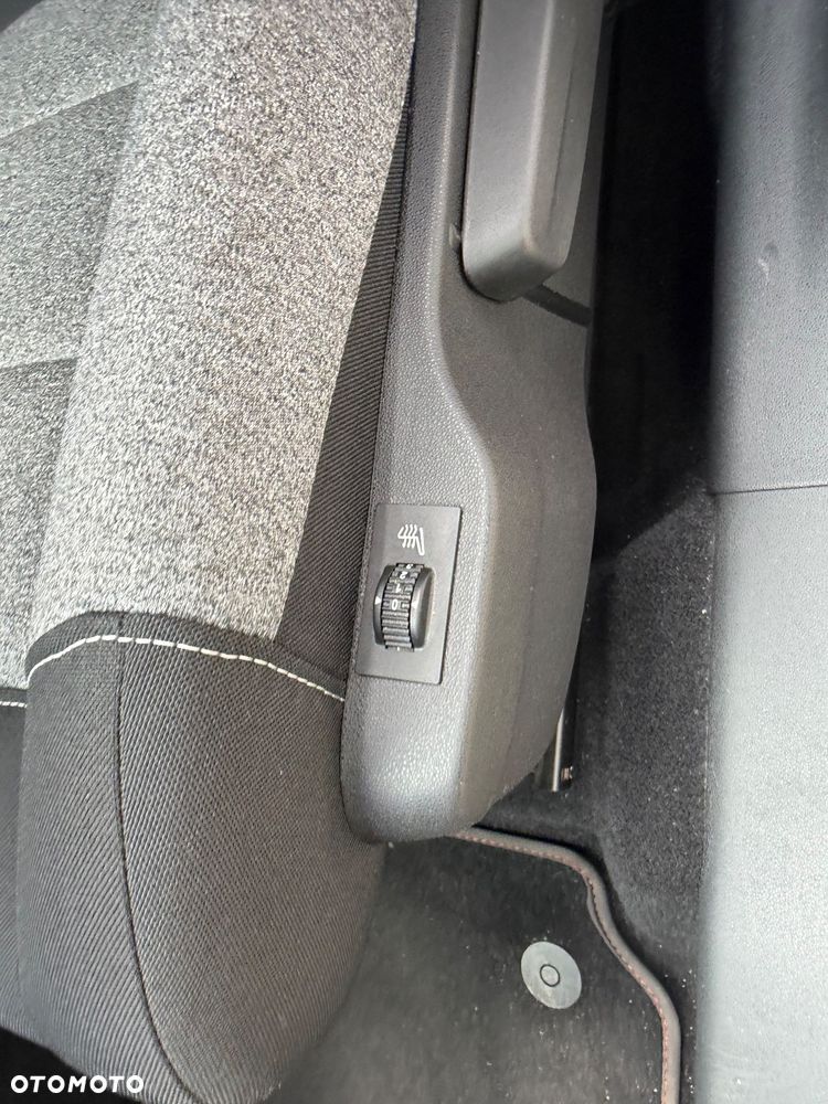 Citroën C4 Cactus PureTech 110 Stop&Start C-SERIES - 31