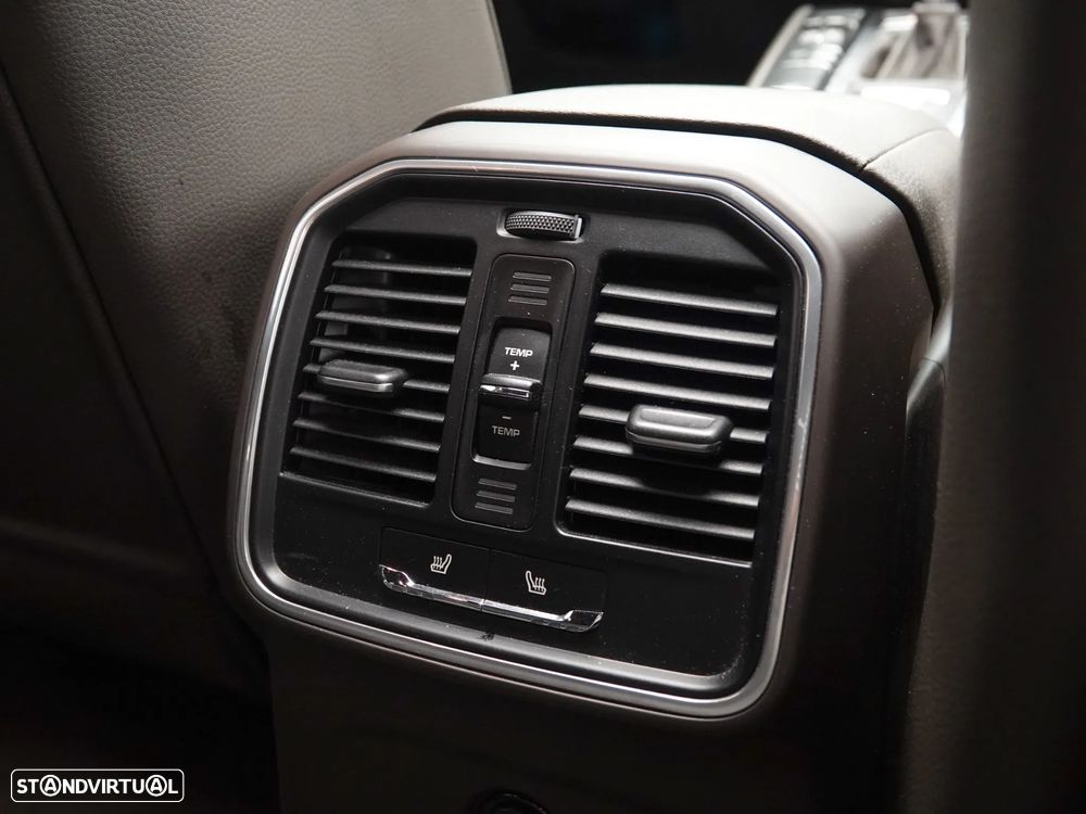 Porsche Macan S - 33