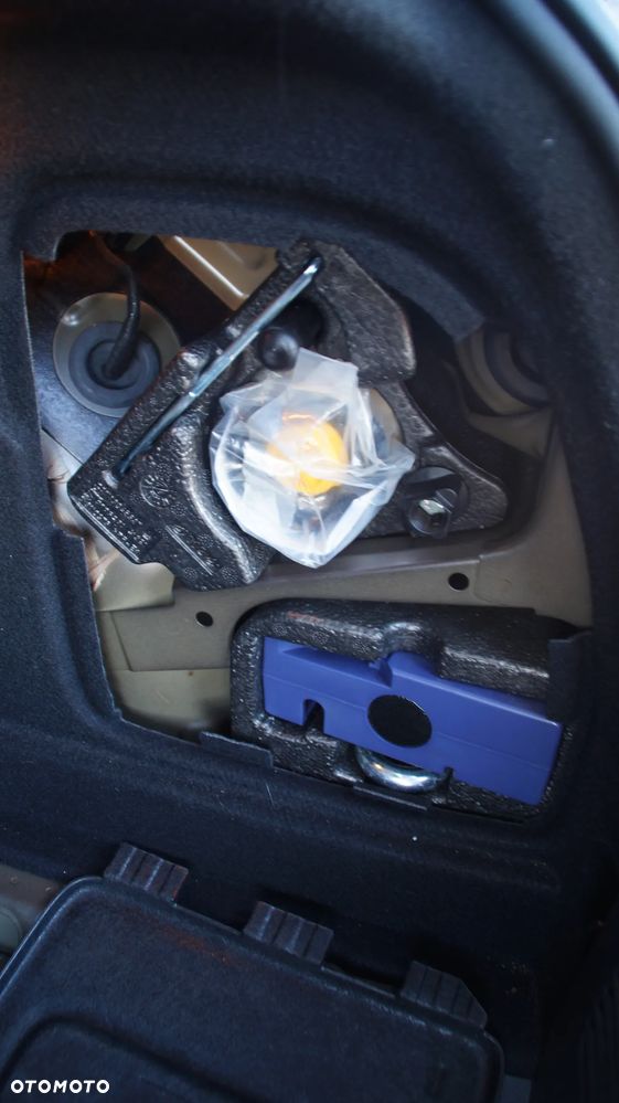 Opel Astra V 1.6 T Elite S&S - 15