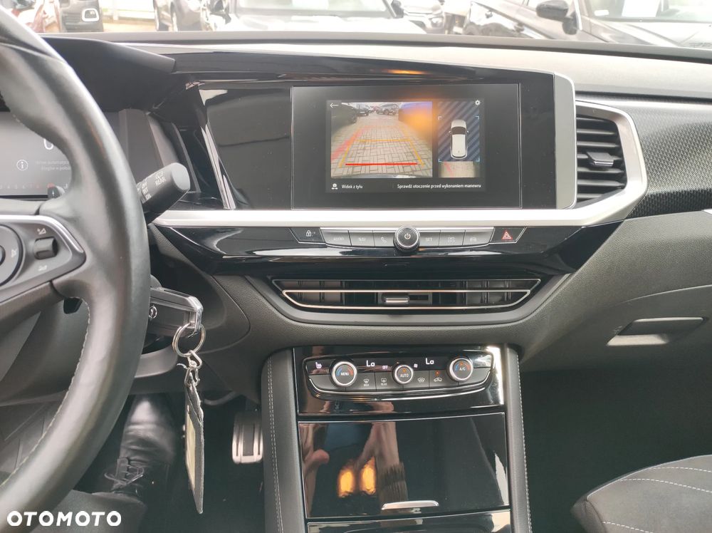 Opel Grandland X - 11