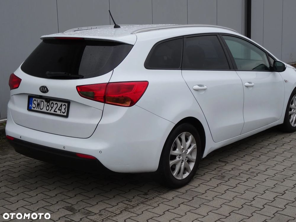 Kia Ceed 1.4 CRDi 90 Vision - 12