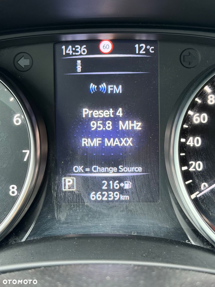 Nissan Qashqai 1.2 DIG-T N-Connecta Xtronic EU6 - 24