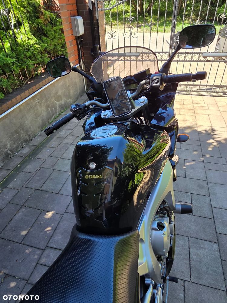 Yamaha FZ6 - 4