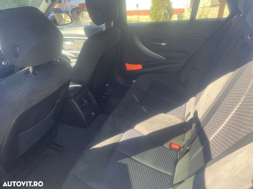 BMW Seria 3 320d Sport-Aut. Sport Line - 12