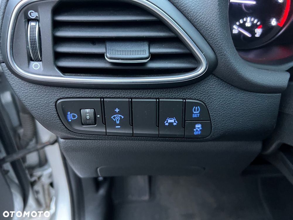 Hyundai i30 - 12