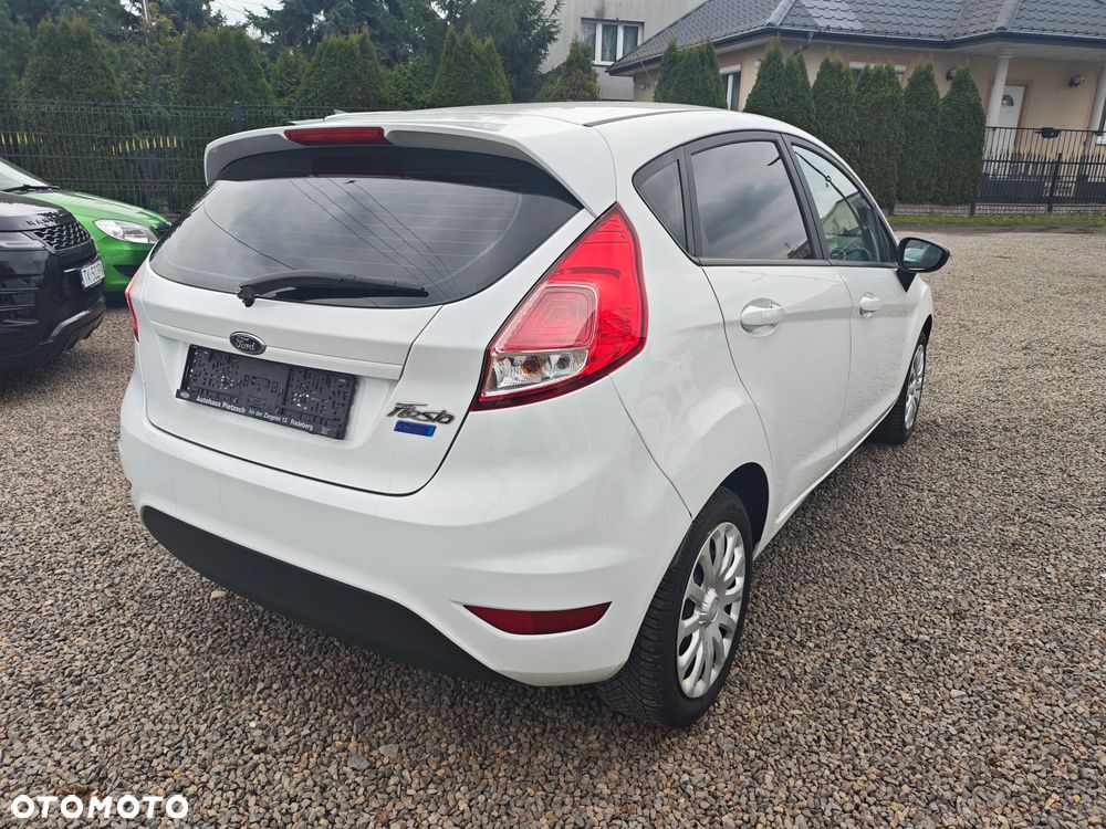 Ford Fiesta 1.25 Celebration - 10