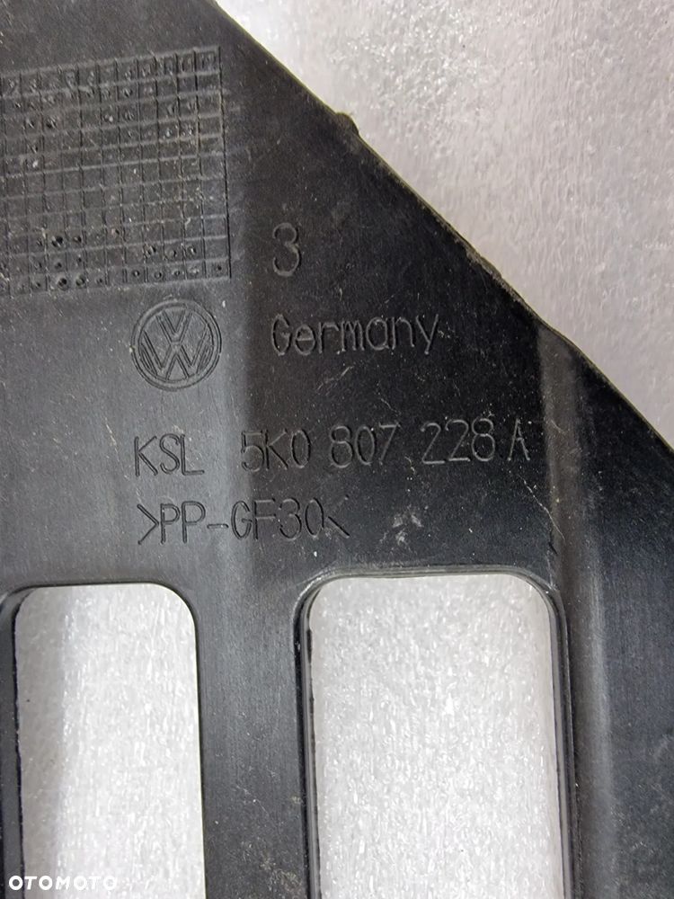 VW GOLF VI 6 5K0 08-12 LEWY / PRAWY ŚLIZG POD LAMPE / MOCOWANIE LAMPY , NR 5K0807227A / 5K0807288A , NR AUKCJI SL36 - 5
