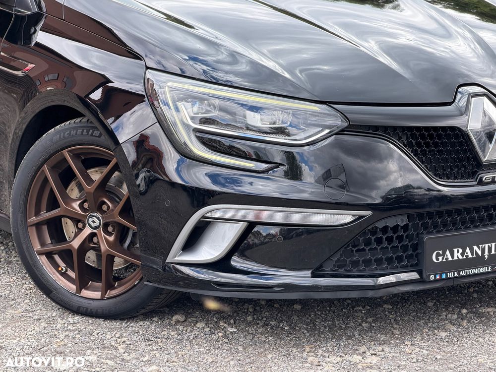 Renault Megane ENERGY TCe 205 EDC GT - 10