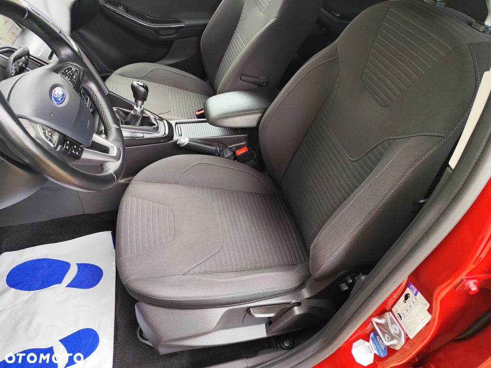 Ford Focus Turnier 1.5 EcoBlue Start-Stopp-System TITANIUM - 19