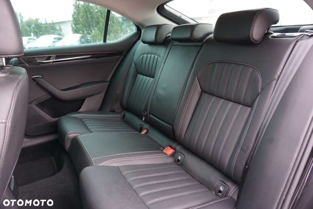 Skoda Superb 2.0 TSI 4x4 L&K DSG - 11