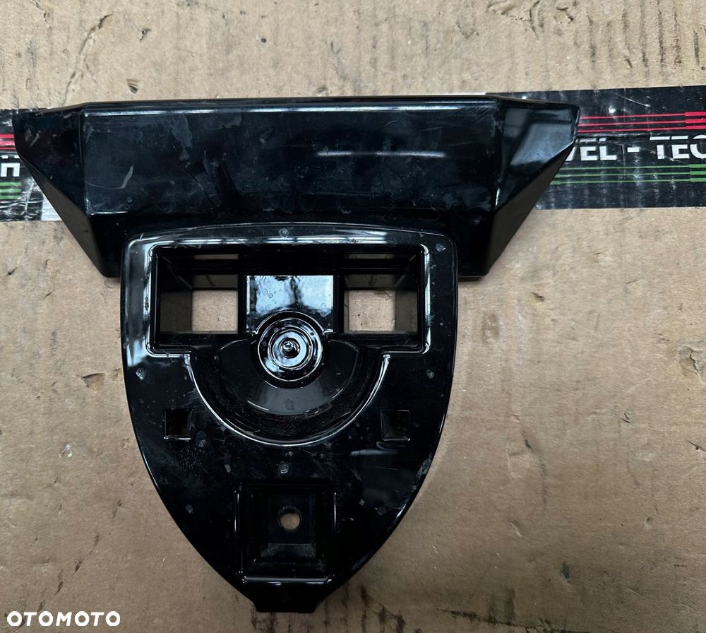 peugeot 3008 iii emblemat 2024 9847246280 - 1