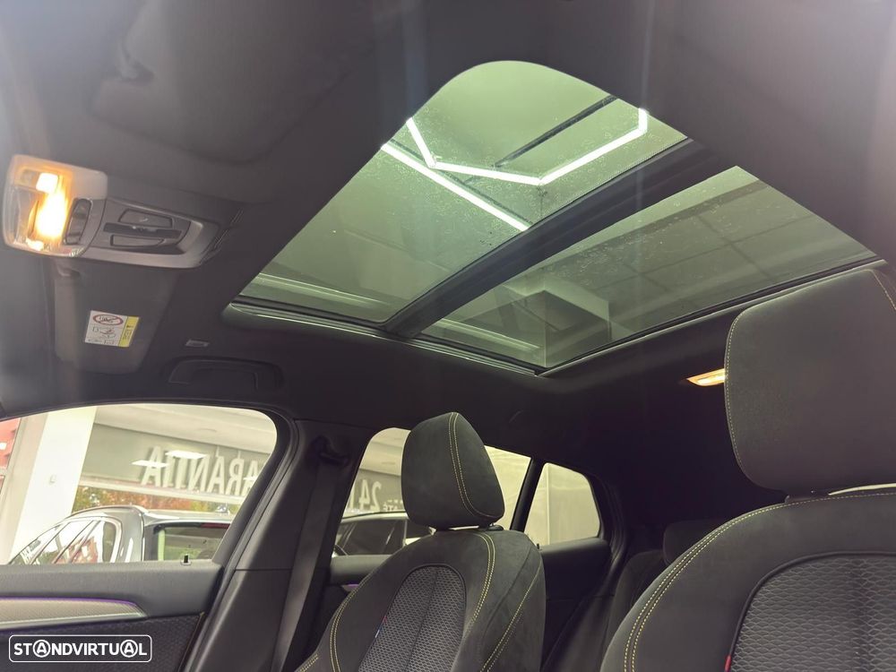 BMW X2 18 d xDrive Auto Pack 50 anos M - 37