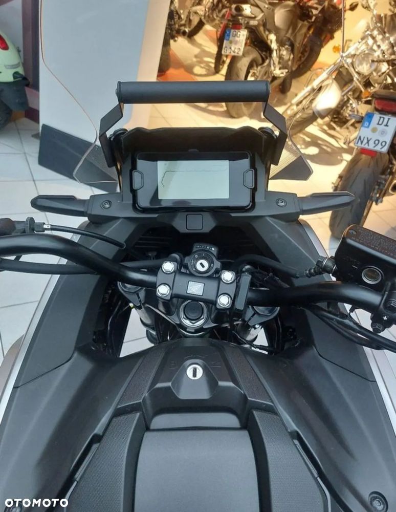 Honda NC - 8