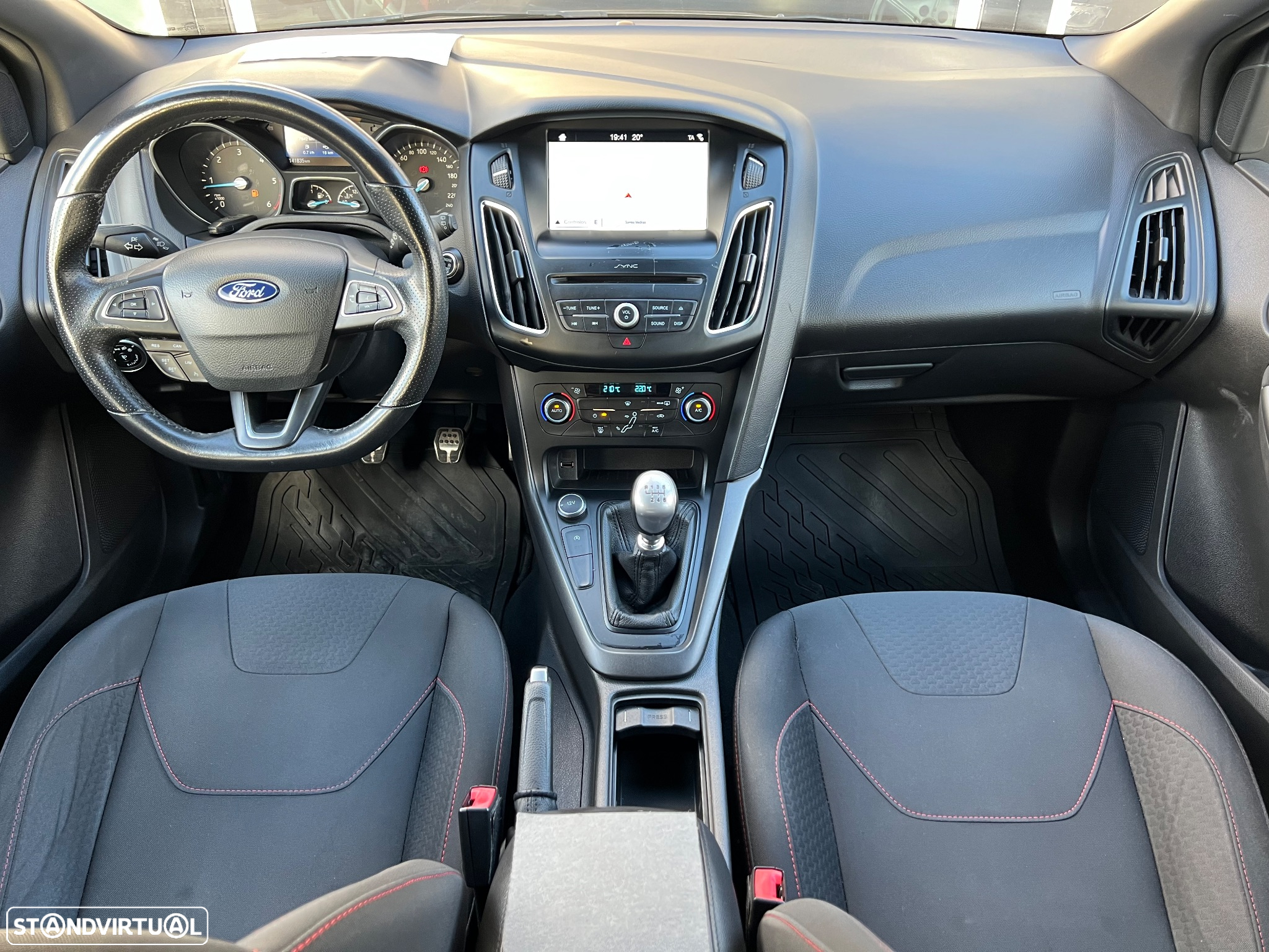 Ford Focus SW 1.5 TDCi EcoBlue ST-Line - 11