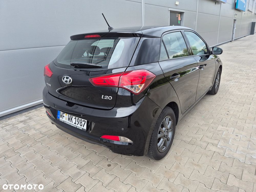 Hyundai i20 1.2 GO - 10