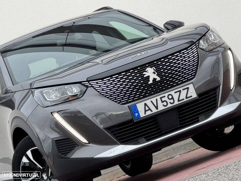 Peugeot 2008 1.5 BlueHDi Allure Pack EAT8 - 38