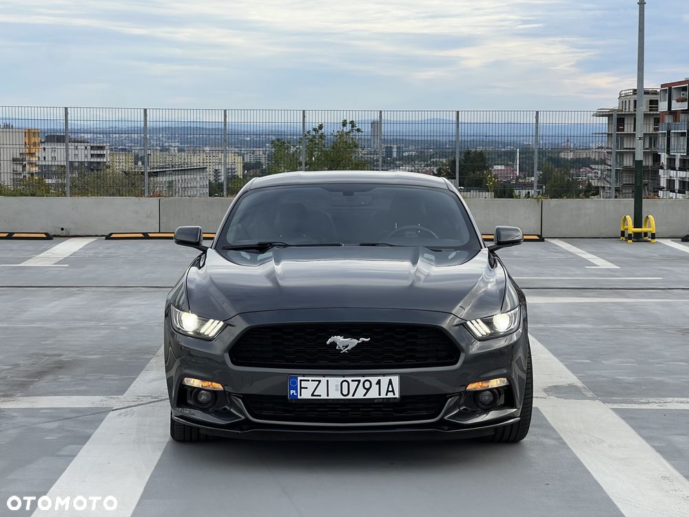 Ford Mustang 2.3 Eco Boost - 6