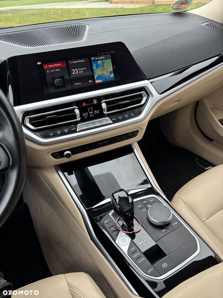 BMW Seria 3 318d Edition Luxury Line Purity - 13