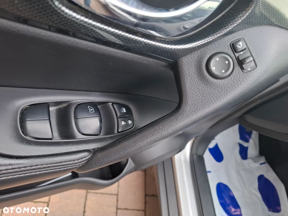 Nissan X-Trail 1.6 DCi Tekna 2WD - 36